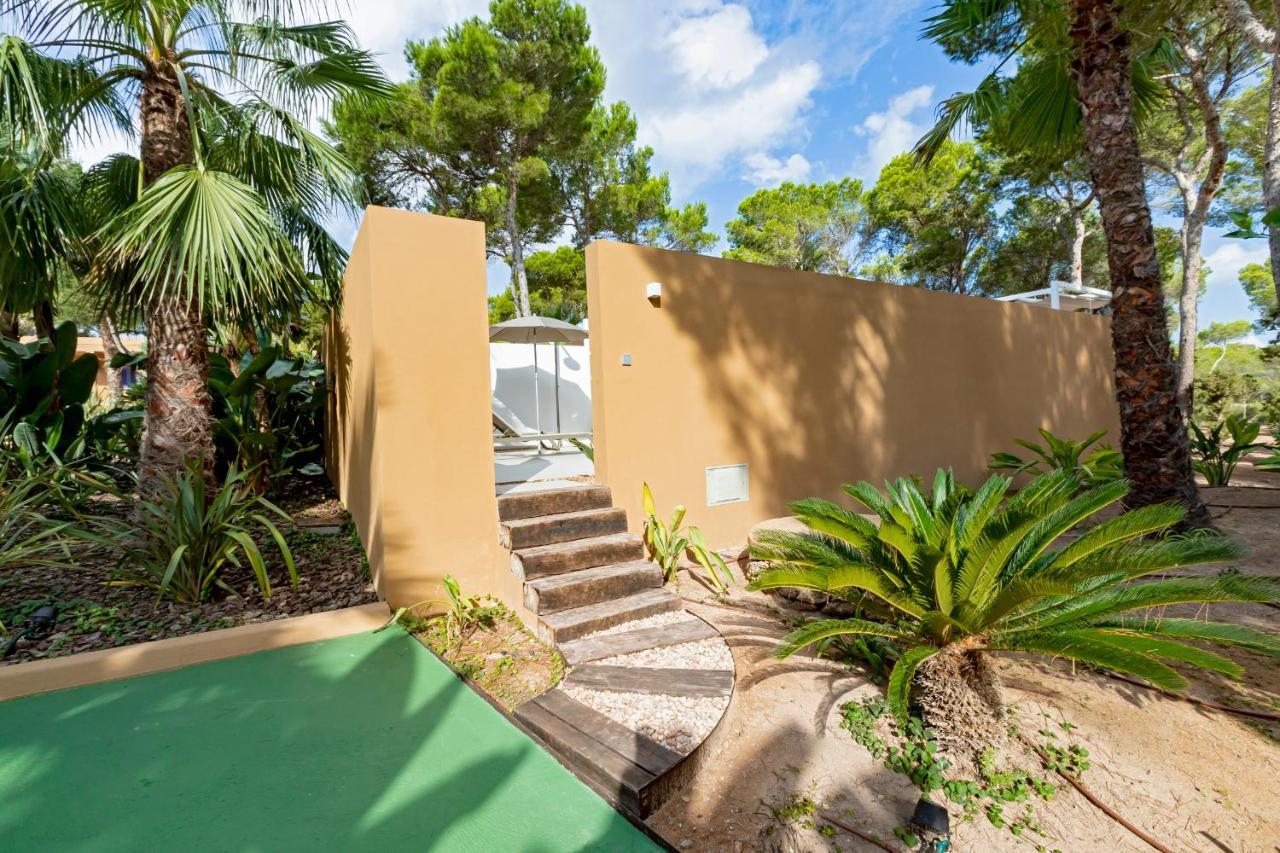 Ses Eufabietes Apartments & Restaurant Playa Migjorn Exteriör bild