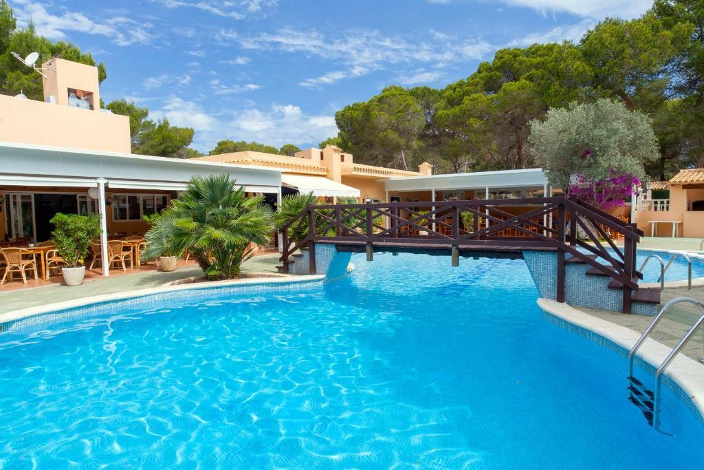 Ses Eufabietes Apartments & Restaurant Playa Migjorn Exteriör bild