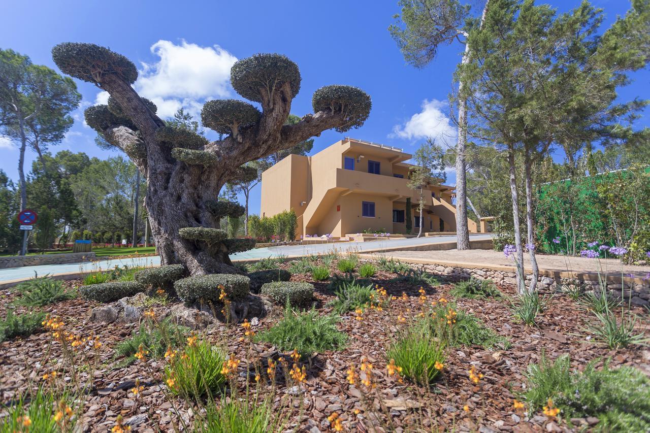 Ses Eufabietes Apartments & Restaurant Playa Migjorn Exteriör bild